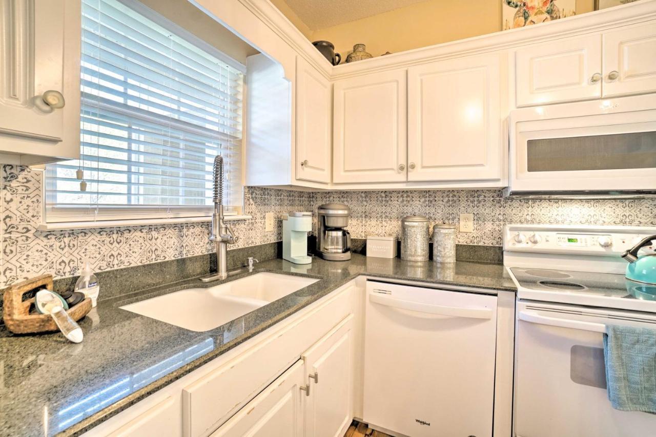 Clayton Condo With Balcony On Kingwood Golf Course Exterior photo