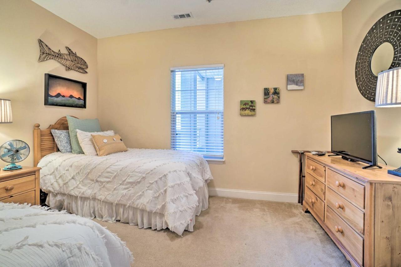 Clayton Condo With Balcony On Kingwood Golf Course Exterior photo